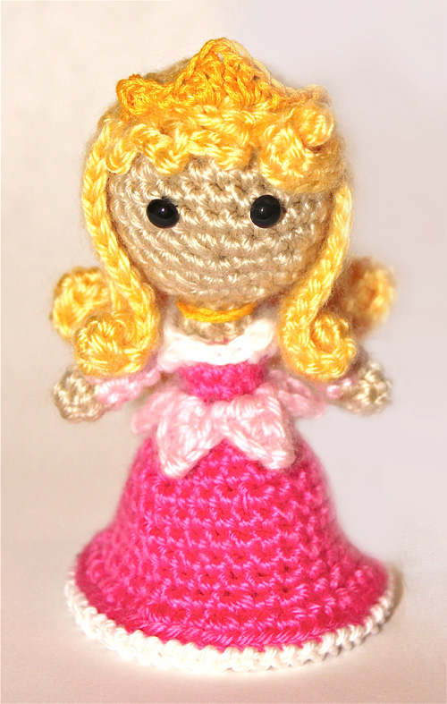 Sleeping beauty doll amigurumi pattern - Amigurumi.com