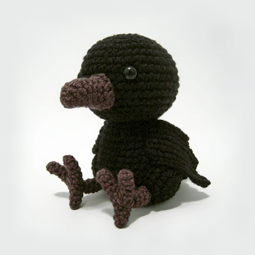 Baby raven - Free amigurumi pattern