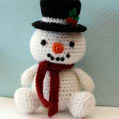 Jolly the Snowman amigurumi by Little Muggles