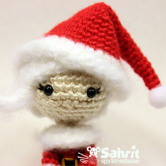 Mrs. Santa Claus amigurumi by Sahrit
