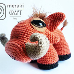 Reuben the Warthog amigurumi by Meraki Craft Inc. 