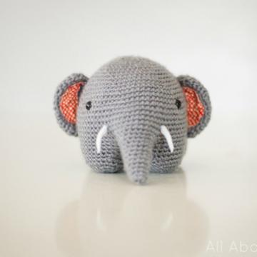 Gris the elephant amigurumi pattern