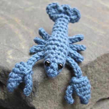 Little Blue Lobster amigurumi pattern