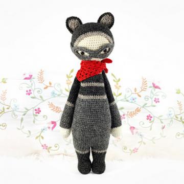 Roco the raccoon amigurumi pattern by Lalylala
