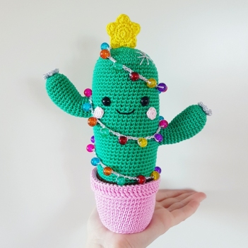 Christmas Cactus amigurumi pattern by Super Cute Design
