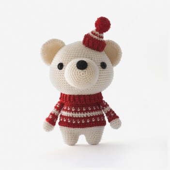 Pjotr the Polar Bear amigurumi pattern by DIY Fluffies