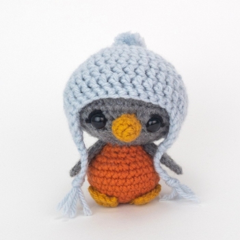 Blue the Bird amigurumi pattern by Theresas Crochet Shop
