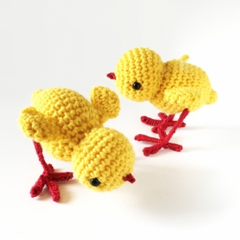 Little Lottie The Chick - Free amigurumi pattern