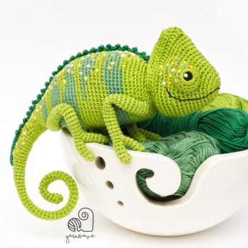 carl the chameleon scentsy buddy