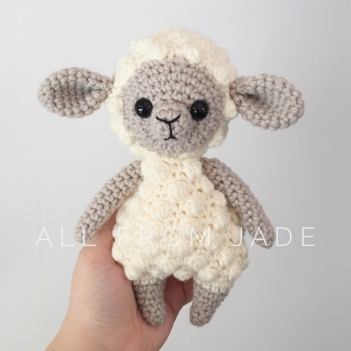 Lucas the Lamb amigurumi pattern - Amigurumi.com