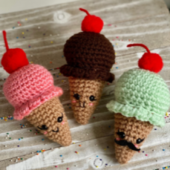 https://amigurumi.meteoorfiles.com/images/thumb/360-amigurumi-305Little-Dipper-Ice-Cream-Cone.png