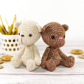 Small Teddy Bear amigurumi pattern - Amigurumi.com