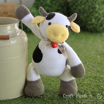 Moo Moo Cow - Free amigurumi pattern