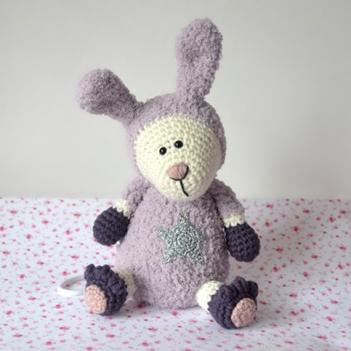 Twinkle Rabbit amigurumi pattern by Woolytoons