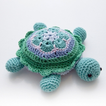 Tina Turtle amigurumi pattern