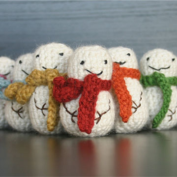 mini snowmen amigurumi pattern