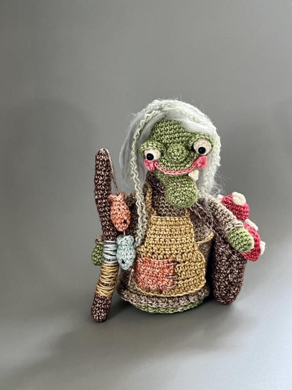 https://amigurumi.meteoorfiles.com/uploads5/PoseyplacebyDenise-Kikimora-swamp-spirit-0-217.jpeg